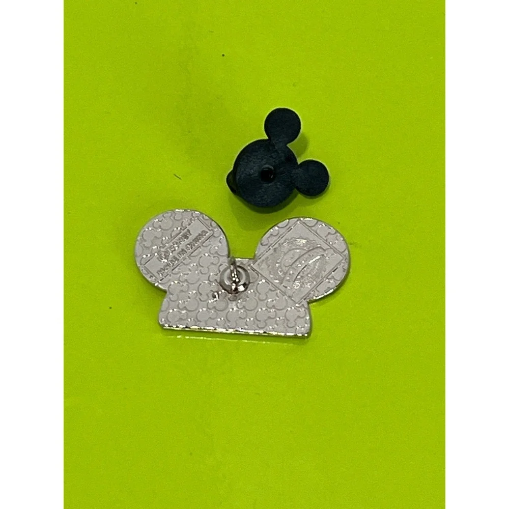 Disney Parks Official Mickey Mouse Black Ear Hat Lapel /  Hat Trade Pin EUC